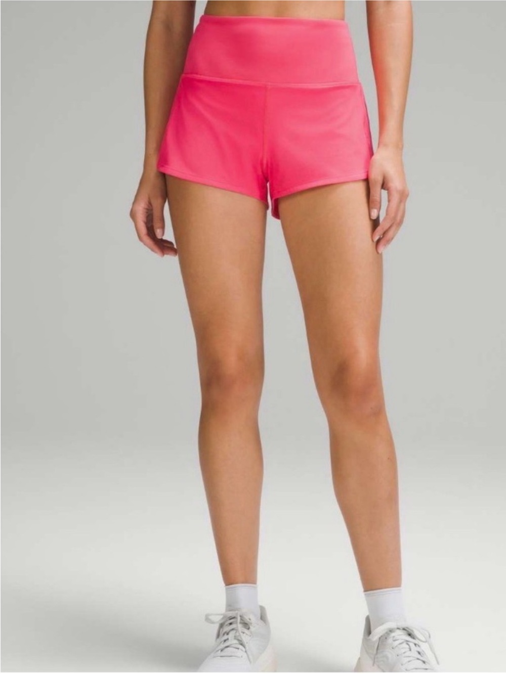 Lululemon Speed Up High Rise Short in Lip Gloss 2.5” Size 6